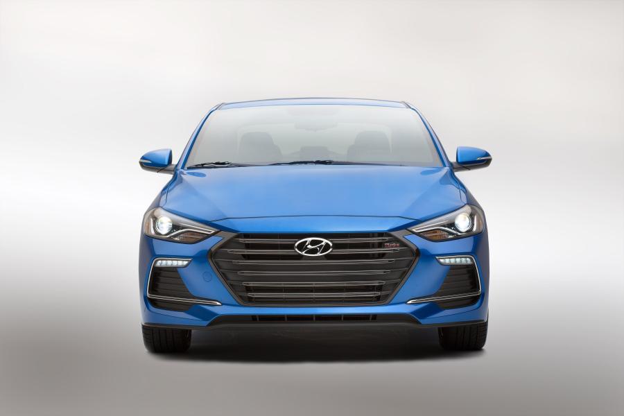  Hyundai Elantra Sport 2016 года  (NA) (фото 5 из 41)